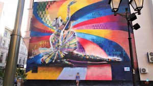 Mural A bailarina de Eduardo Kobra em Moscou