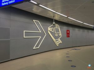 ir do aeroporto para o centro de Helsinque